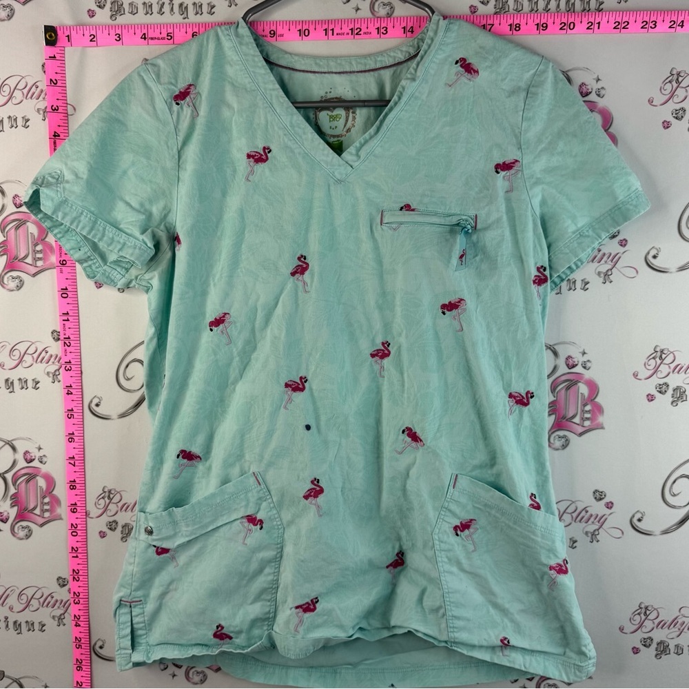 Health pro T-shirt flamingos Aqua V-neck Scrub Top with Pink Flamingo Print